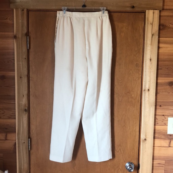 Joan Leslie cream trouser pants - Picture 6 of 10